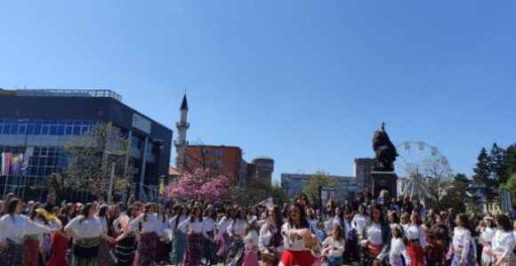 Бијељина: „Лазарице“ пјесмом и игром најавиле Васкрс