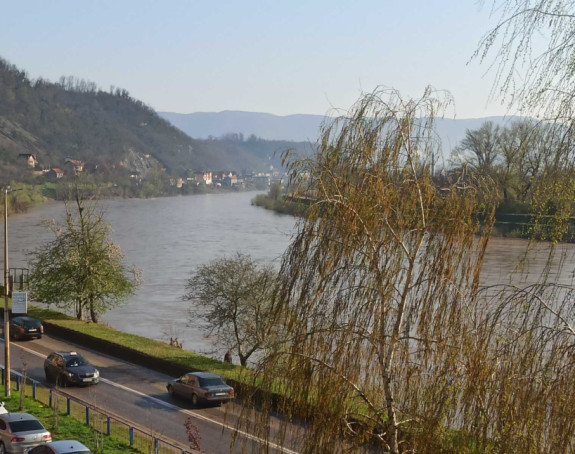 Raste vodostaj Drine u Zvorniku, zatvoren parking