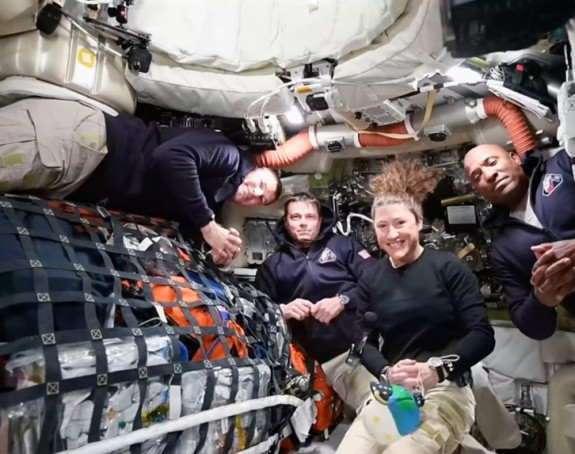 Spektakularne prve slike Zemlje sa misije Artemis II (FOTO)