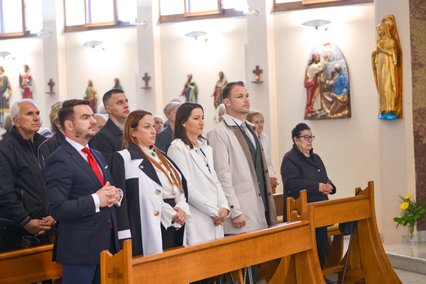 Gradonačelnik na uskršnjoj misi: Suživot nema alternativu