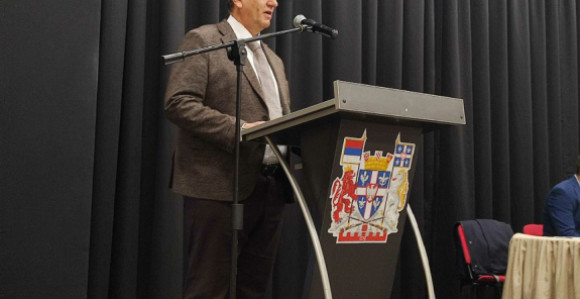 Mladim ljudima treba optimizam, a zrelim i starijim sigurnost