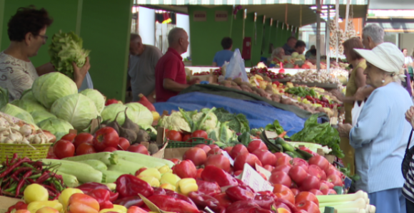 Цијене воћа и поврћа у сталном порасту: Шта је најскупље?