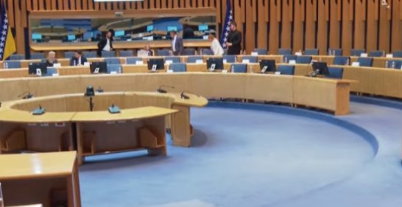 Поново СНСД и ХДЗ бојкотовали сједницу о акцизама