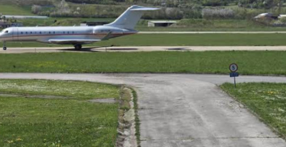 Авион којим је летио Трампов син поново долетио у Бањалуку