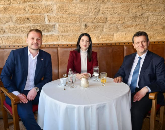 Opoziciona trojka Republike Srpske za istim stolom