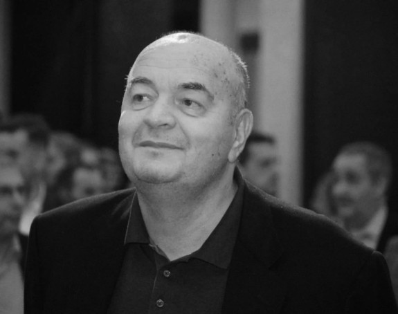 Partizan i navijači odali počast Dušku Vujoševiću