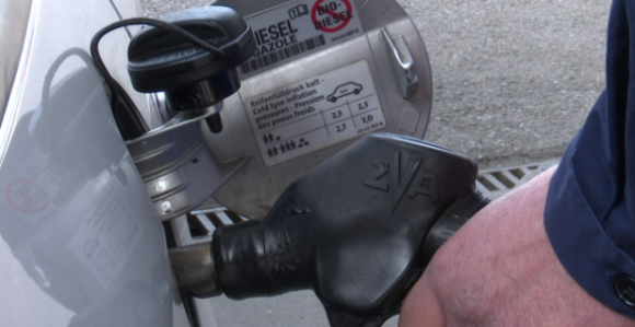 Dizel skočio na 4KM, očekuju se nova poskupljenja