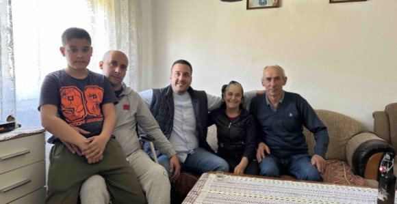 Дринић: Систем је обичне људе препустио саме себи