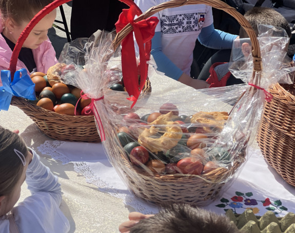 Banjaluka: Mališani učili tradicionalno šaranje jaja