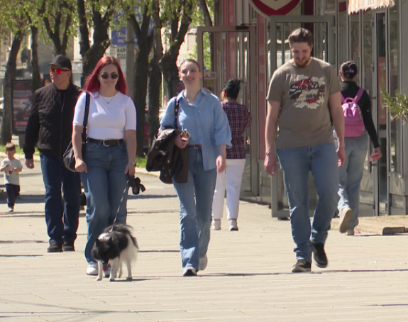 Zašto mladi u Srpskoj pomireno stoje iza zida ćutanja?