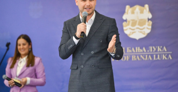 Stanivuković za rođendan BN: Podarili ste nešto veliko svijetu