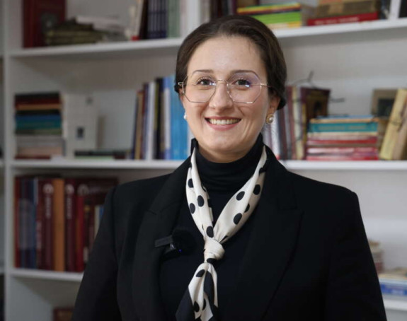 Popadija i doktorica anđeoskog glasa - Nikolina Rosić