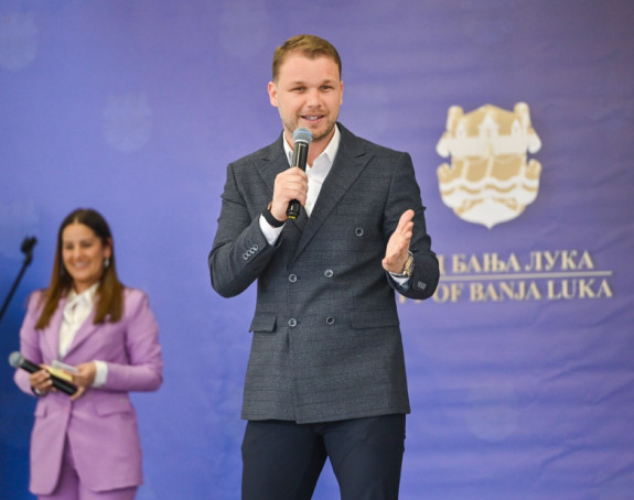 Stanivuković za rođendan BN: Podarili ste nešto veliko svijetu