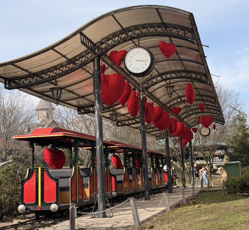 Данас топло уз сунце, али долази до промјена и наоблачења
