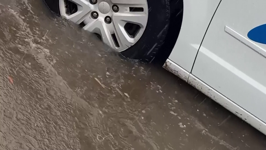 Dominikanska Republika: Tri osobe poginule, više od 30.000 ljudi evakuisano