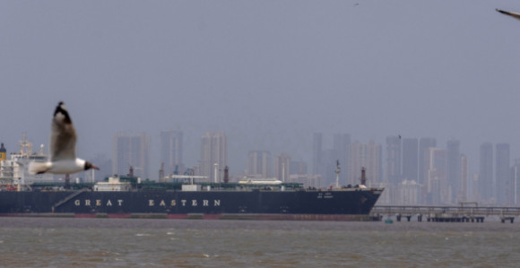 Почела је двострука блокада ОрмуСког мореуза: