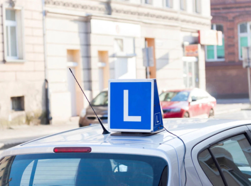 Шта најчешће обара кандидате на возачком испиту?