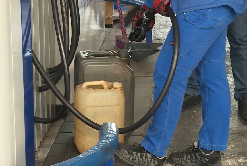 Политичка игра акцизама: Народу се само мажу очи?!