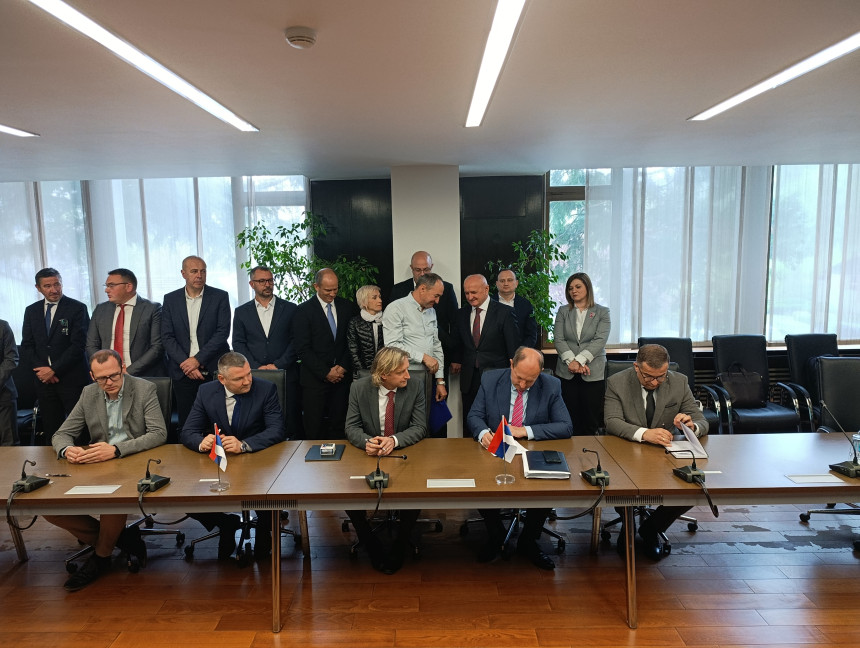 Због дуга РиТЕ Угљевик увозићемо скупу струју