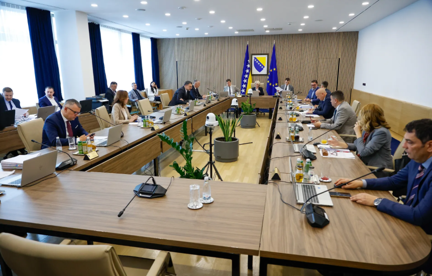 Evropski put na čekanju, Konaković optužuje SNSD