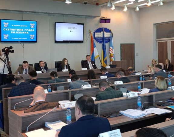 Usvojen budžet i poskupljenje vode u sjenci teških optužbi