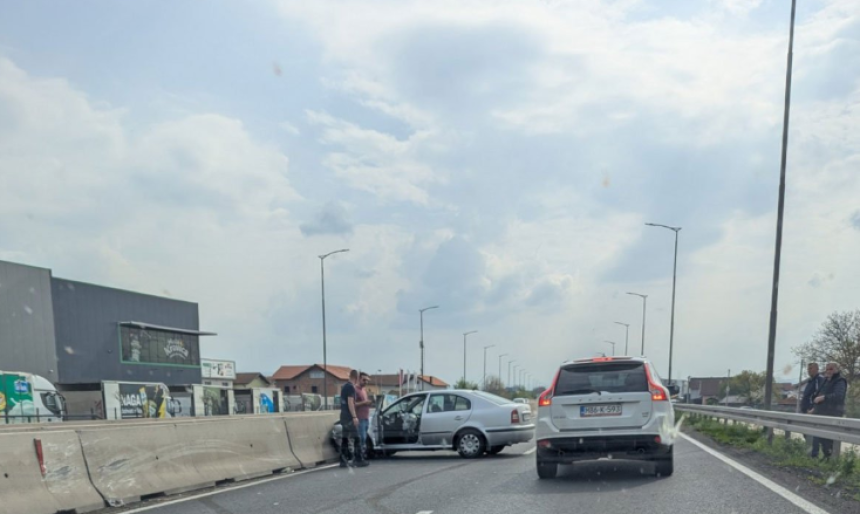 Удес на брзој цести ка Бањалуци: Настале велике гужве