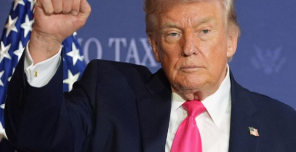 Трамп: Иран пристао на све, узимамо обогаћени уранијум