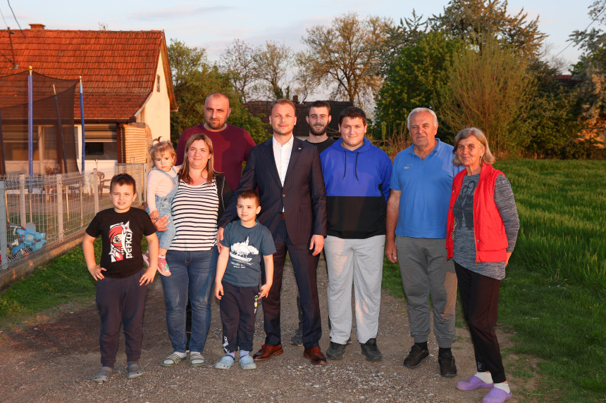 Кључно је подршати село: Јак пољопривредник, јака држава