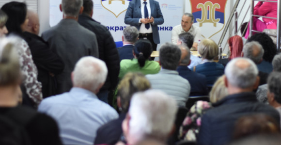 Одгодити изборе док се не уведу нове изборне технологије!