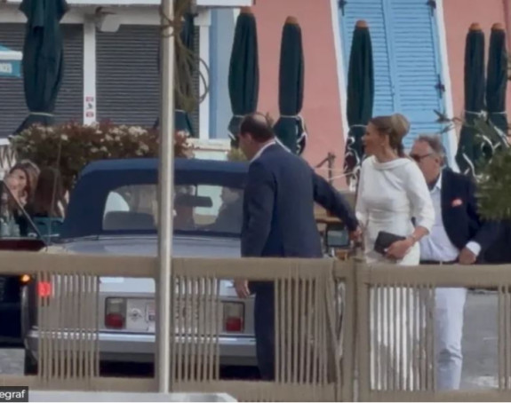 Đina zakasnila na mamino vjenčanje sa milionerom