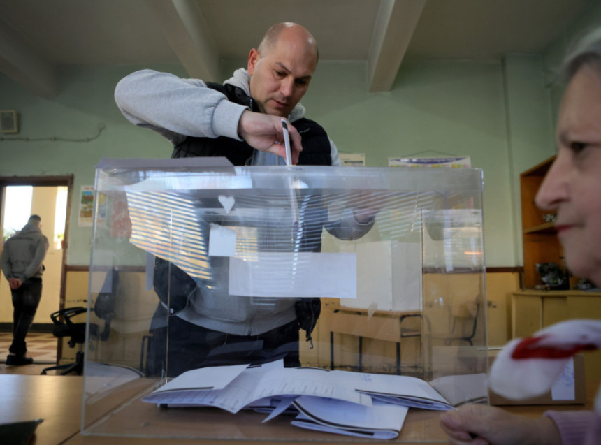 ЦИК: У Бугарској до 16.00 сати гласало 34,63 одсто бирача