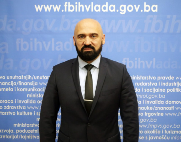 U Federaciji BiH pretresaju ministra unutrašnjih poslova