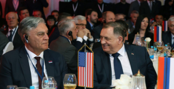 Американизација СНСД-а: Враћање Додика на "фабричка подешавања"