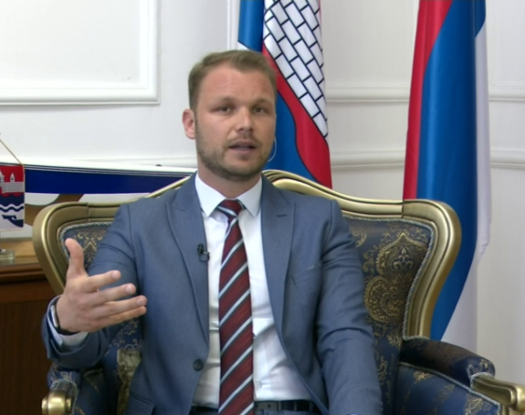 Opozicija je na korak do dogovora, SNSD nema koga da pošalje u trku!