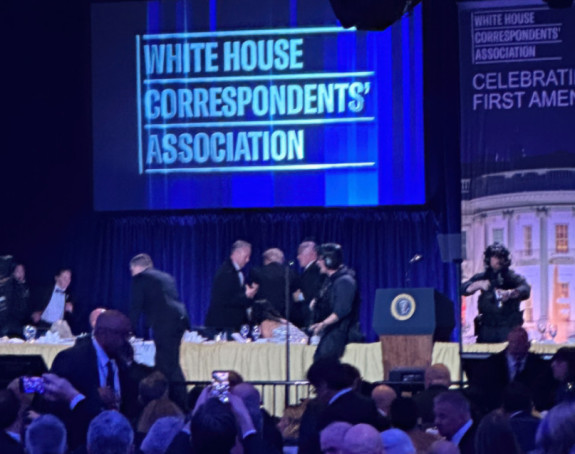 Pucnjava u Vašingtonu, Tramp evakuisan