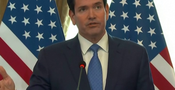 Ponuda Irana o otvaranju Ormuza neprihvatljiva za SAD