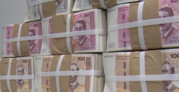 Iako nije nadležan, Dodik najavljuje uvođenje 13. plate!