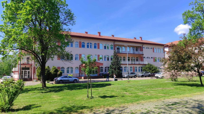 Trojici određen pritvor zbog više krivičnih djela