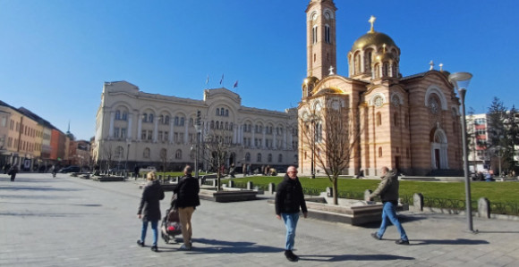 Током дана претежно сунчано, послије подне могућа киша