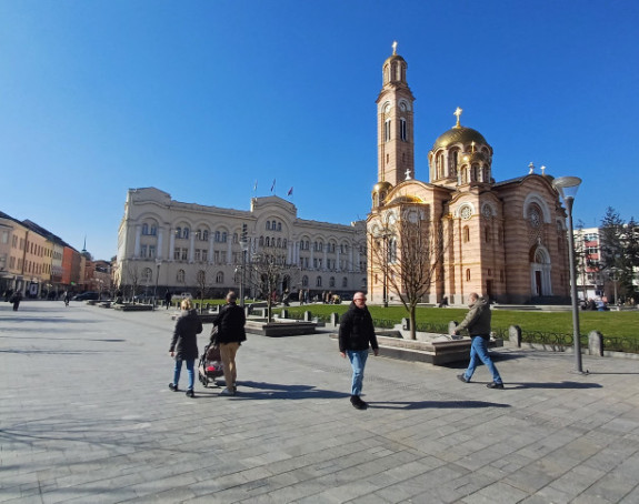 Tokom dana pretežno sunčano, poslije podne moguća kiša