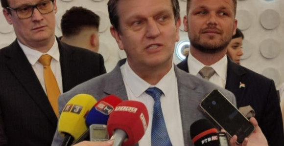 Blanuša i Stanivuković pozivaju na jedinstvo i grupisanje opozicionog bloka protiv režima