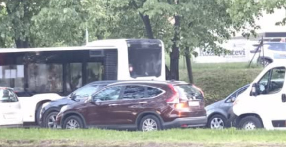 Гужве паралисале Бањалуку, грађани огорчени (ВИДЕО)