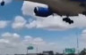Avion pri slijetanju udario u kamion i stub (VIDEO)