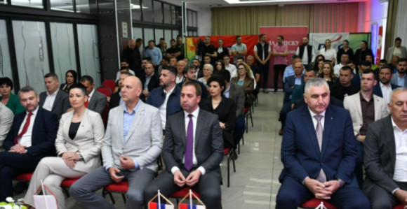 Selak i Stojanović zajedno izlaze na izbore u oktobru