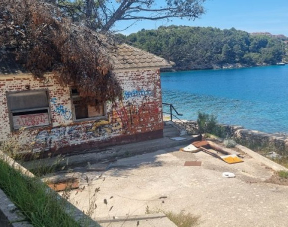 IRB poništila odluku o prodaji odmarališta u HR
