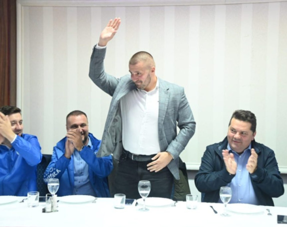 Mljekari na rubu opstanka, Agencija rasipa novac na promociju