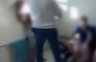 Uznemirujući video iz škole: Nastavnik tukao učenika