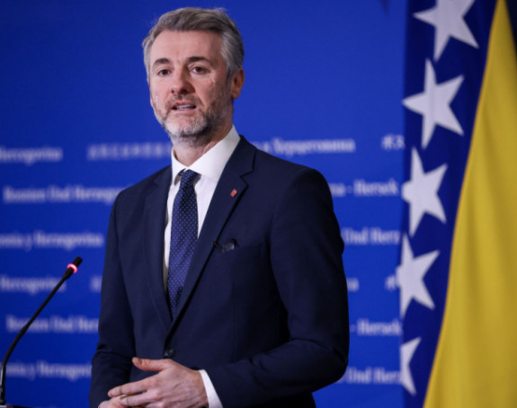 Ministar Forto saopštio: Usvojeno rješenje za vozače