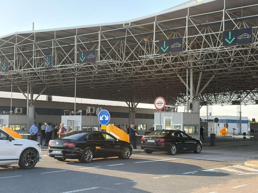 Prvi automobili prešli novim mostom kod Gradiške (VIDEO)