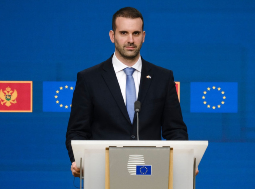 C. Gora obilježava 20 godina od proglašenja nezavisnosti